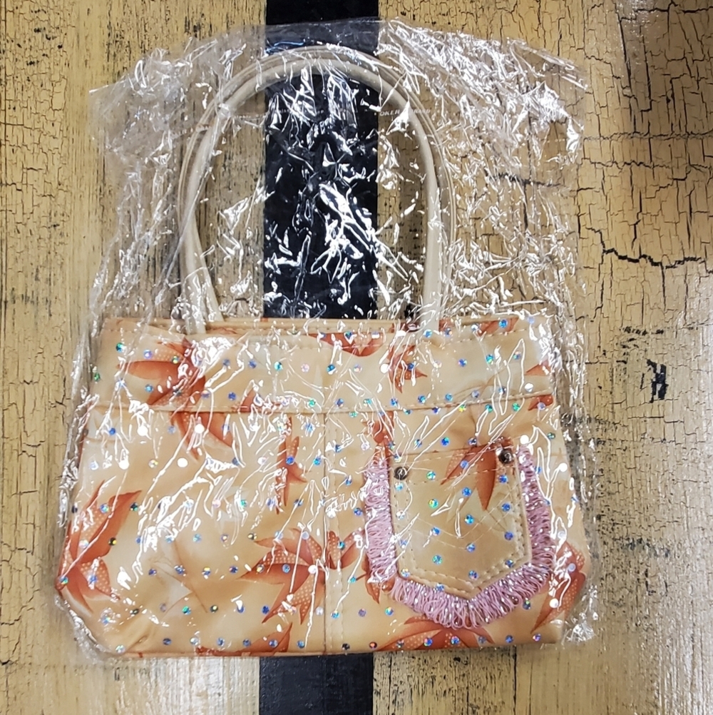 👜 New Small zip closure wristlet purse - Picture 2 of 11